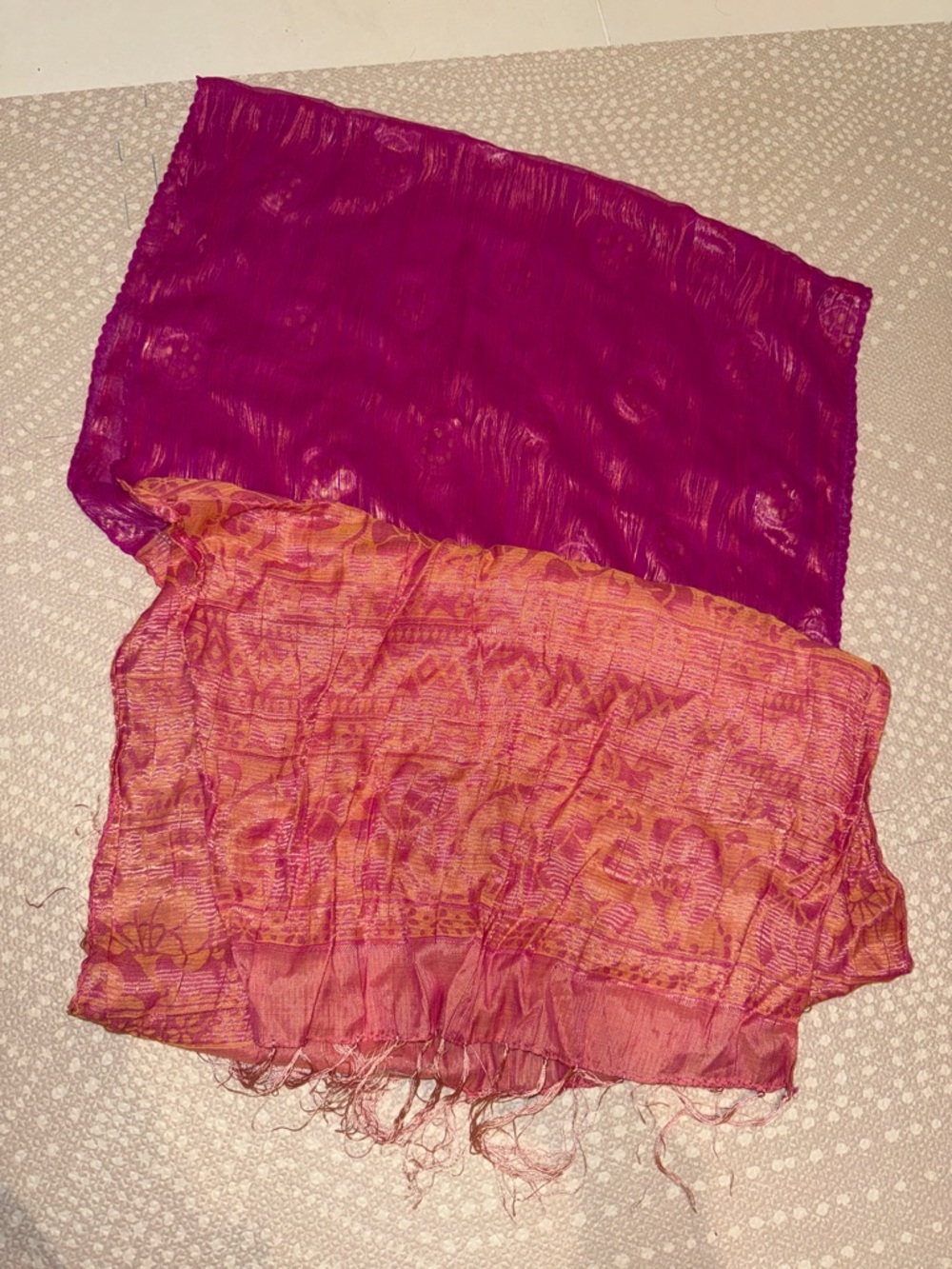 Luxurious Two-Tone Pink & Magenta Women's Scarf - Picture 3 of 6